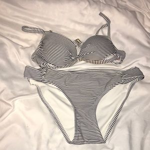 STRIPPED BIKINI